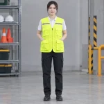 Áo gile túi hộp vải gió nhẹ màu vàng chanh khóa kéo trước