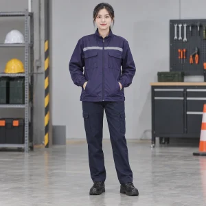 Áo khoác bảo hộ vải gió chống bụi màu tím than dài tay túi hộp